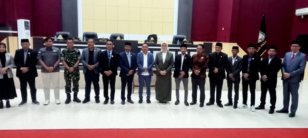 DPRD Pasangkayu Resmi Tetapkan Yaumil-Herny Pasangan Bupati-Wabup Terpilih Periode 2025-2030